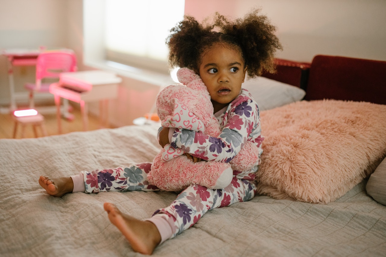 Tips on Baby Proofing Your Child’s Bedroom at Home
